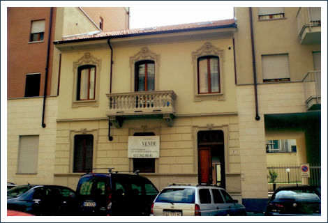 2005-2007 Condominio con 18 alloggi e box con recupero di fabbricato vincolato - Via Perosa 15-17 - Torino