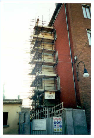 2003 Costruzione vano ascensore - Via Martiri della Libertà 10 - Torino