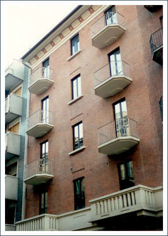 1990-1991 Ristrutturazione di edificio anni '30 e trasformazione in albergo - Via Menabrea 20 - Torino
